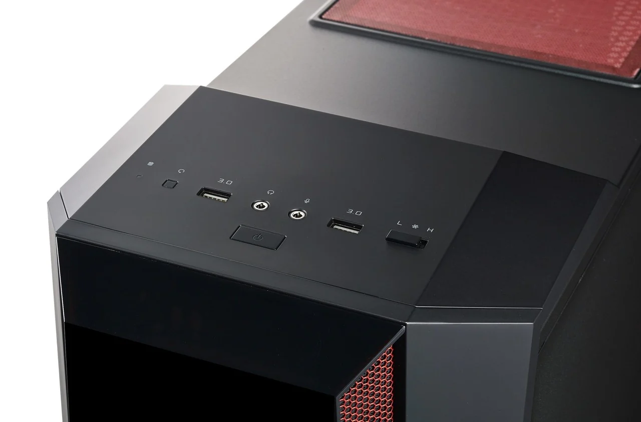 I/O Panel - MasterBox 5T